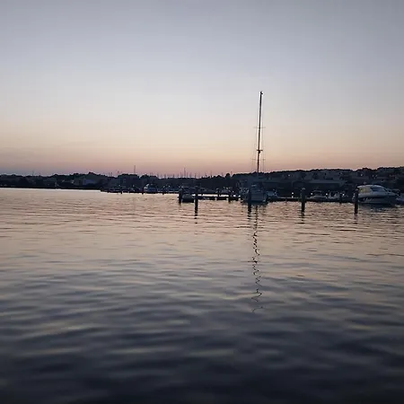 Les Pieds Dans L'eau Au Cap D'agde Apartamento *